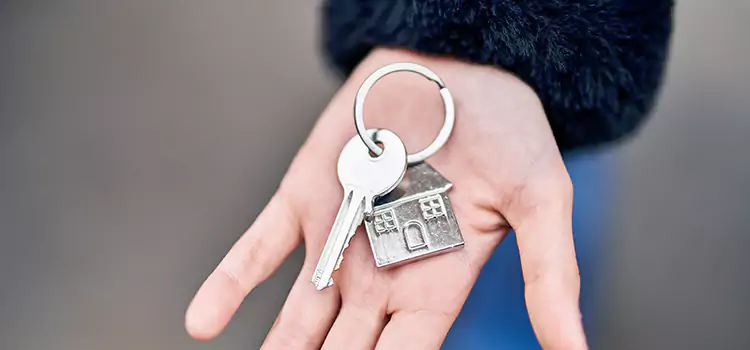 Trusted Broken Key Extraction Estero