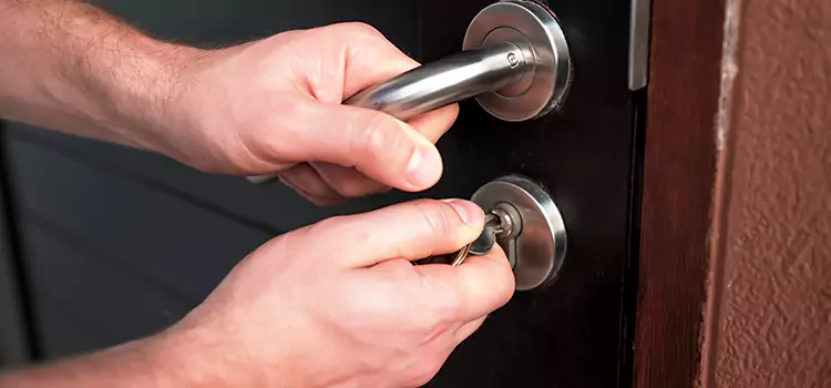 Door Closer Repair & Installation Estero